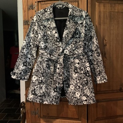 NWOT Black And White Rain Coat Medium 