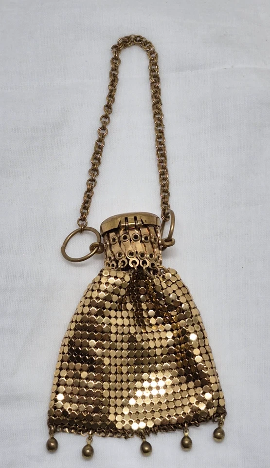 1920s Whiting & Davis Gold Tone Expandable Top Mesh Purse/Beggars Bag - Image 2 of 4