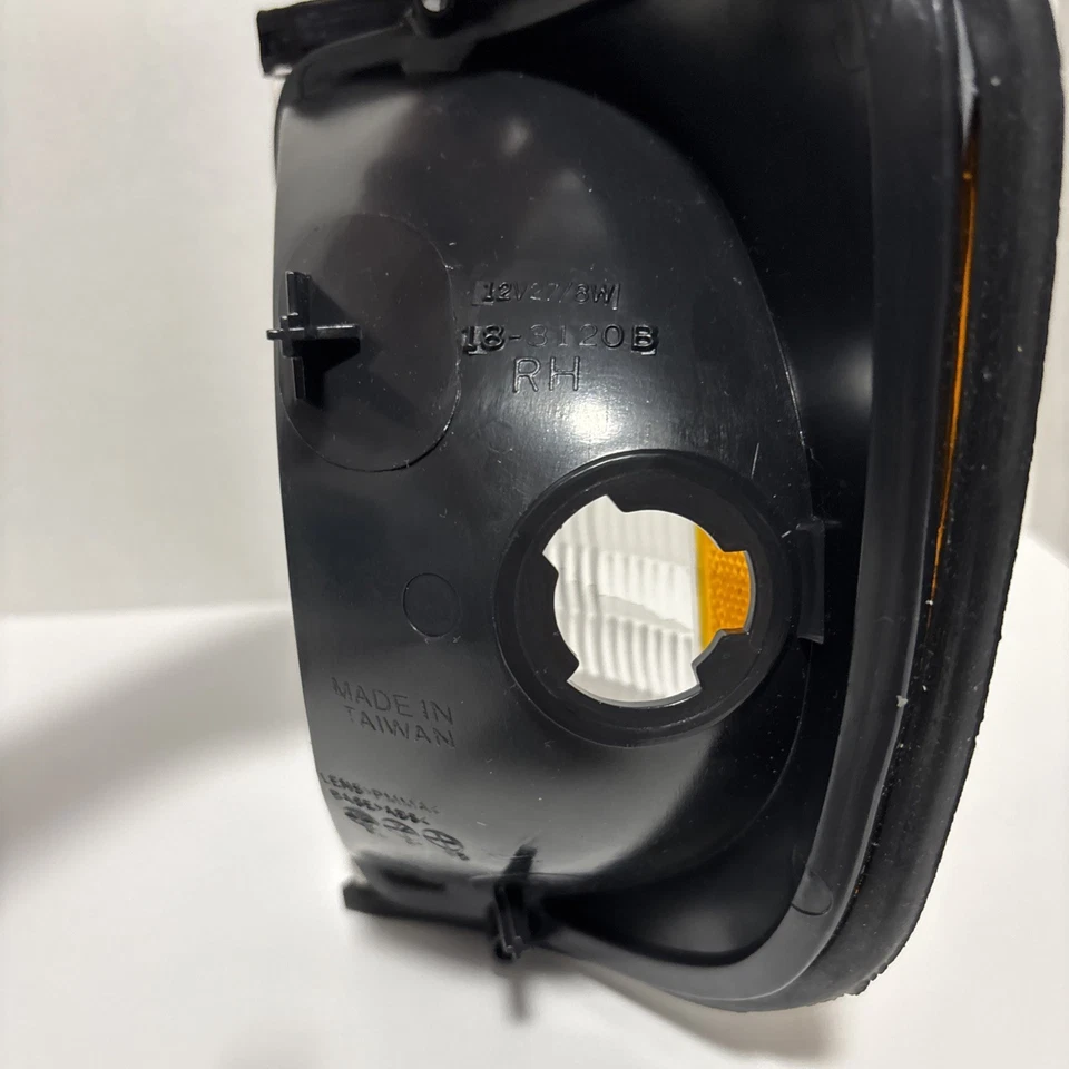 Se adapta a 92-02 Ford E150 E250 Econoline conductor estacionamiento lado luz marcador lámpara derecha Foto 3 de 4