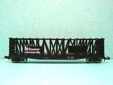 N scale Trix 70 Ton Container Car Hooker Chemicals