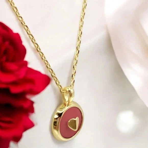 Mini colgante Kate Spade en rojo/oro Foto 4 de 4