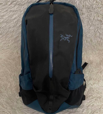 Arc'teryx ARRO 22 Backpack Navy Green Turquoise Labyrinth | eBay