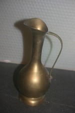 Messingkrug, alt aus Sammlung, 23 cm hoch, Fu&szlig; 2 cm, schwer