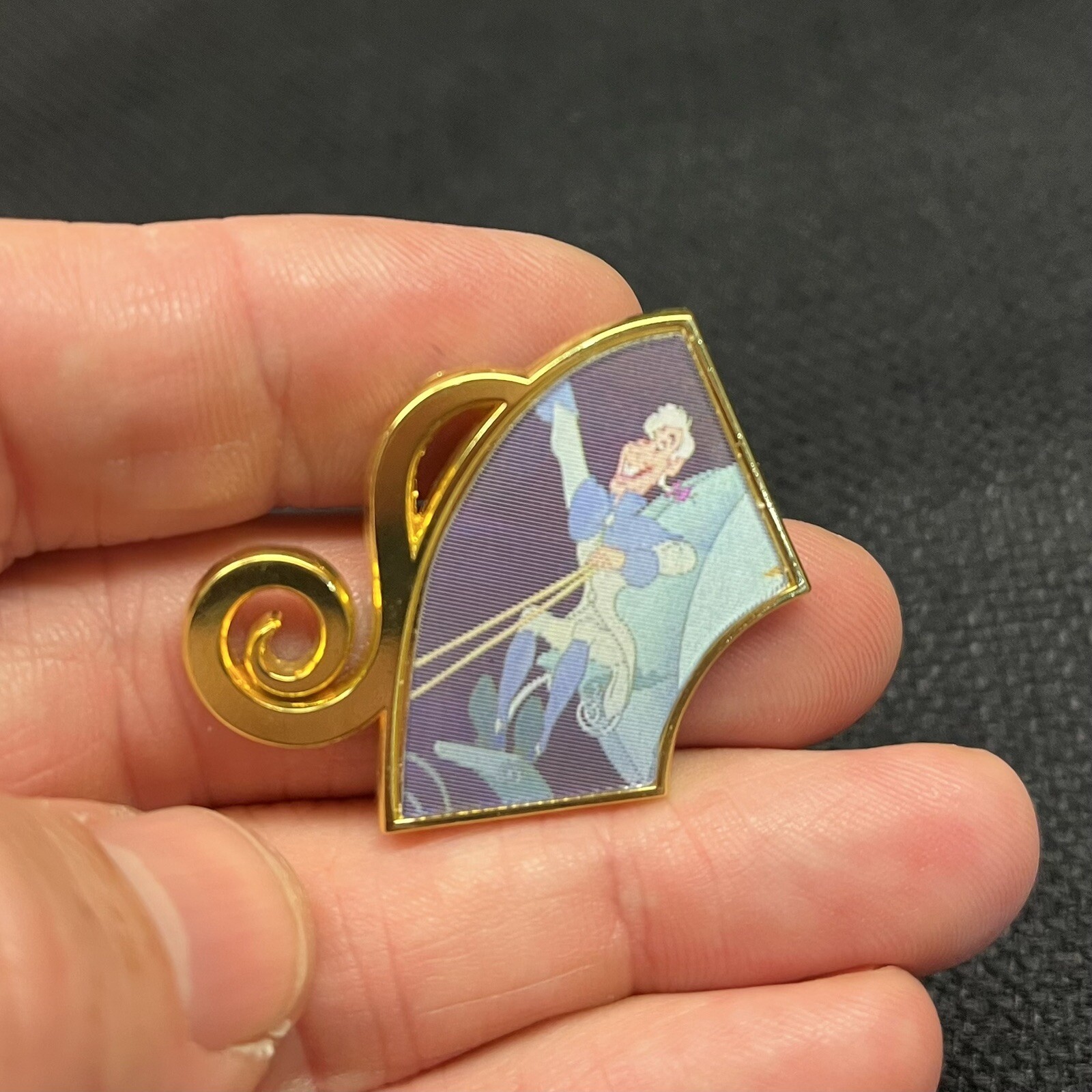 Disney Trading Pins Cinderella Character Carriage Blind Box - Major