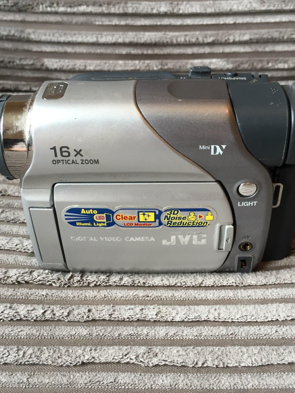 JVC GRD23EK 700x Digital Zoom MiniDV Camera Camcorder Spares or Repair
