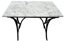 Table de jardin ou véranda en fer de fonte XX siècle
