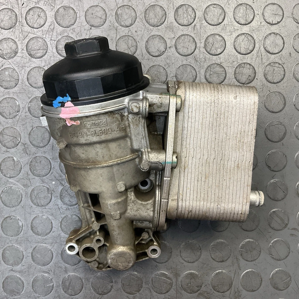 Conjunto de carcasa de filtro de aceite de motor Volvo XC90 2009-2014 3,2 L FABRICANTE DE EQUIPOS ORIGINALES  Foto 2 de 4