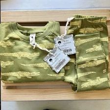 NWT Exclusive Kate Quinn 2T Cotton Shadow Green Alligator Raglan Tee Panda Pant