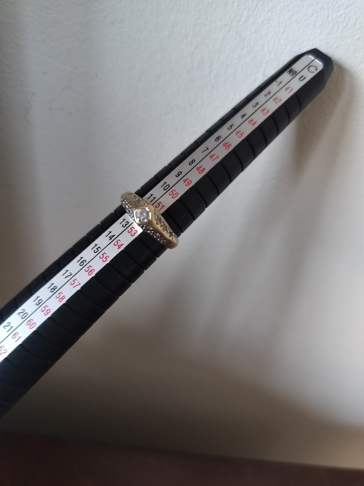 VINTAGE Solid 10K Two Tone Diamond Ring Size 6 - image 6