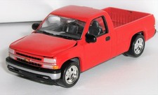 164 2000 Chevy Silverado Hood Open - Diecast Pickup Truck Free Shipping. 164 2000 Chevy Silverado Hood Open - Diecast Pickup Truck Free Shipping.