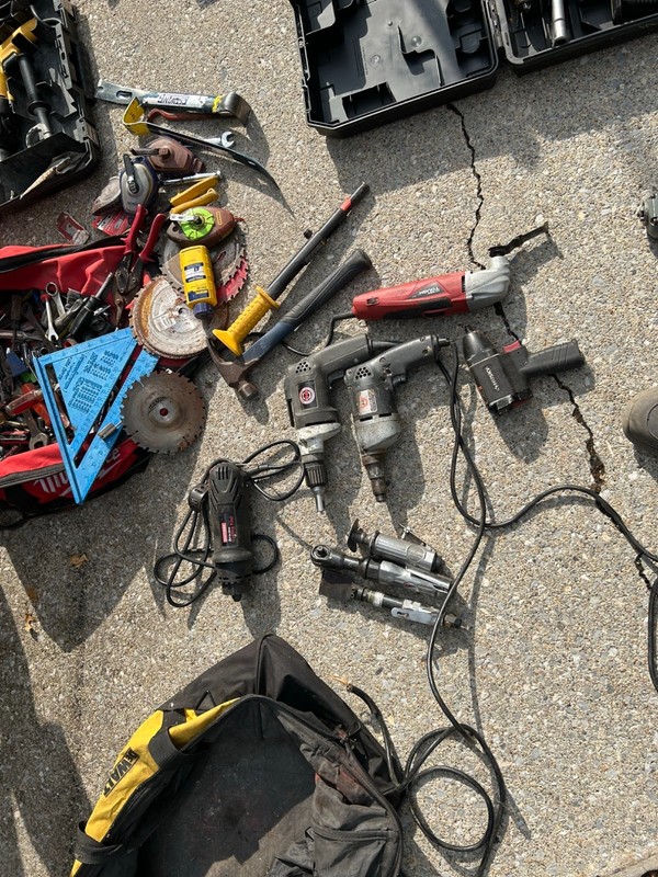 Pallet of tools ***Please read description below for list of tools included***