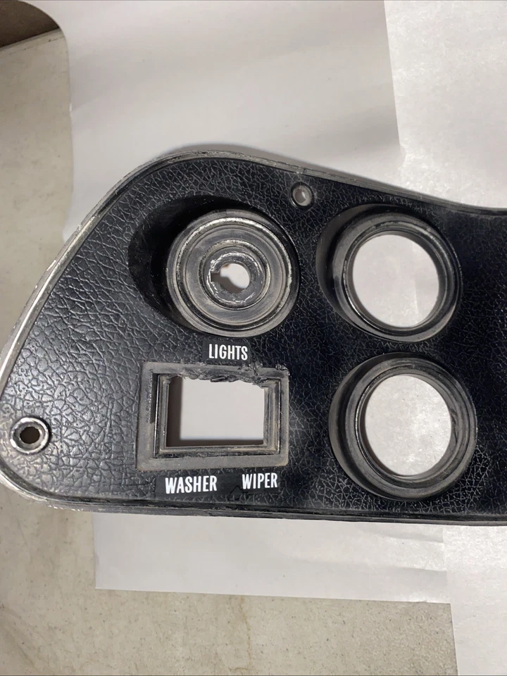 1970 1971 1972 1973 1974 Chevrolet Camaro Dash Bezel Gauge Bezel Z28 RS SS GM #2 - Image 2 of 4