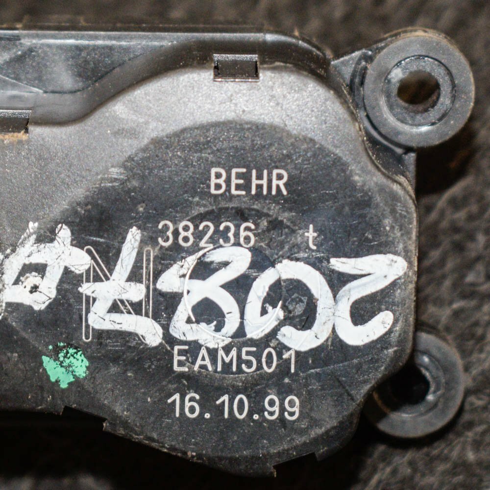 MERCEDES-BENZ S A/C Air Con Heater Blower Flap Actuator W220 38236