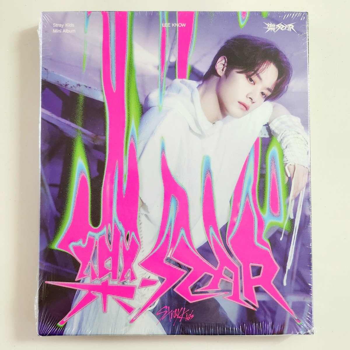 STRAY KIDS SKZ ROCK-STAR ROCK,ROLL, POSTCARD, HEADLINER Ver STRAY KIDS SKZ ROCK-STAR ROCK,ROLL, POSTCARD, HEADLINER Ver
