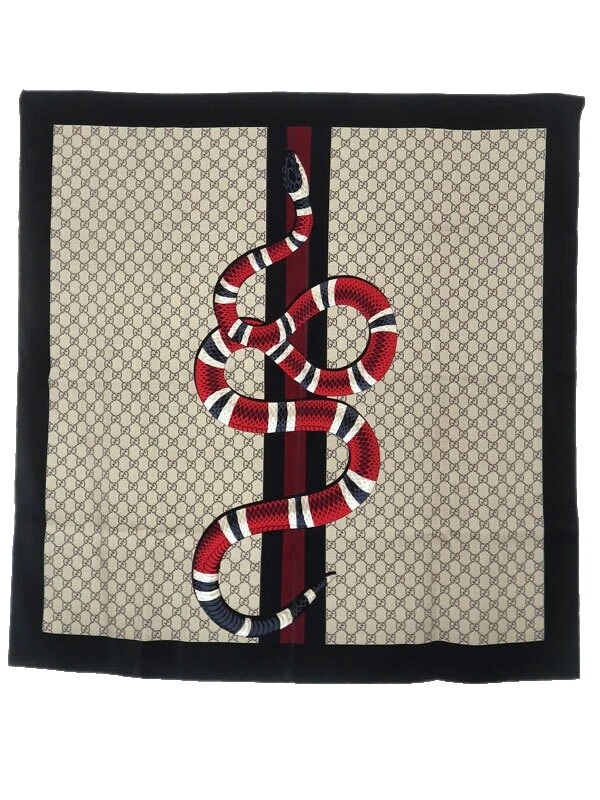 Bufandas y estolas Gucci Seda Negro para Mujeres