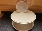 Vintage Tupperware Serve It All Pedestal Platter Cake Chip Dip Party Set 9" EUC — photo 1
