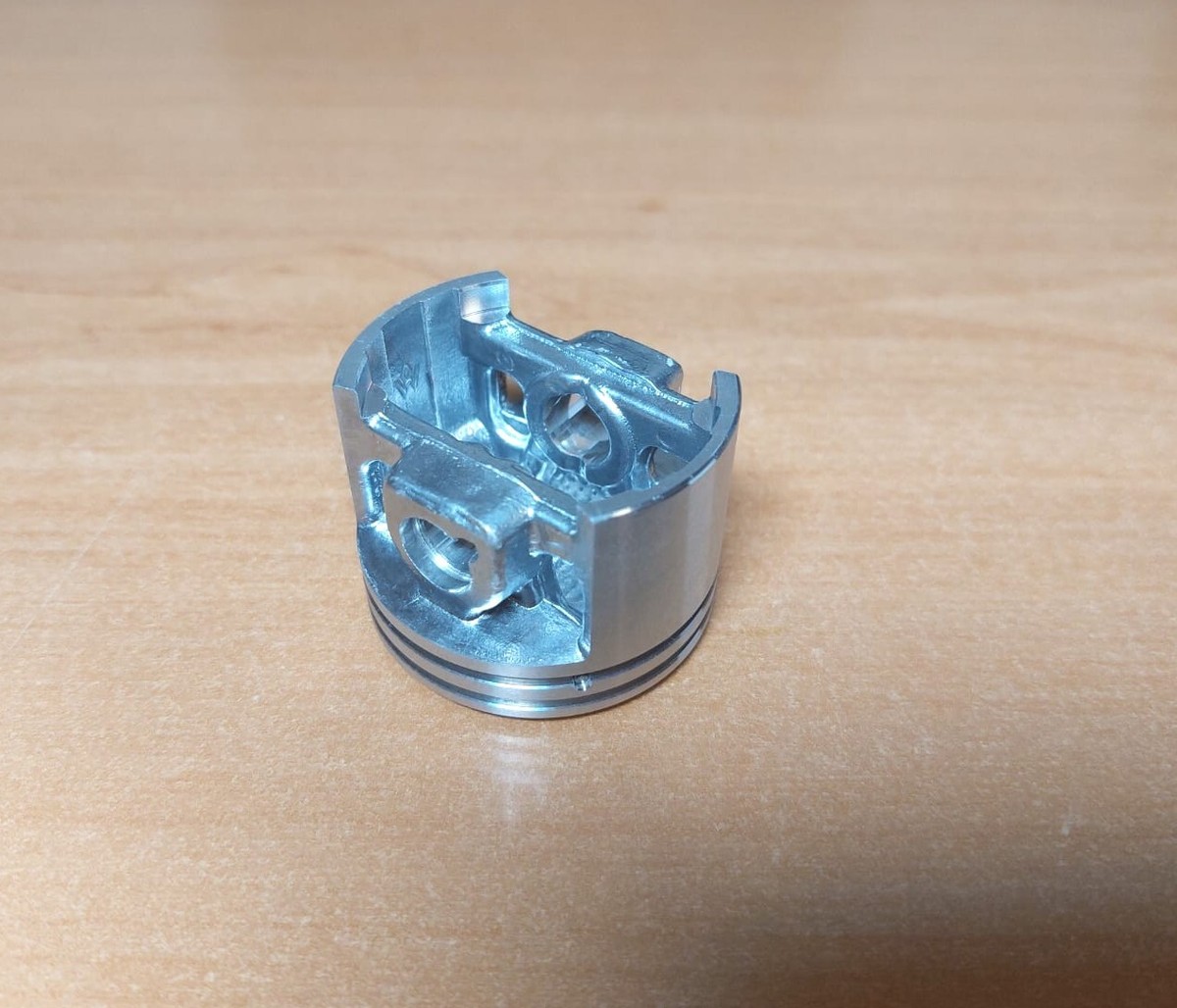 Kit Cilindro E Pistone Nikasil Per Motosega STIHL 026/MS260 - Diametro 44.7mm Con Accessori