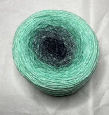 Freia Yarn Fingering Ombre Grande 1-cake / Wool + Nylon / 322yds / Mint Julep