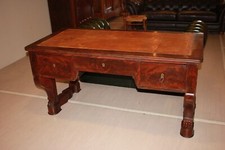 Antica scrivania francese del 1800 con piano in pelle stile Direttorio in mogano