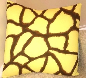 X4 Animal Yellow Giraffe Print High Quality Cushion Covers 16 X 16