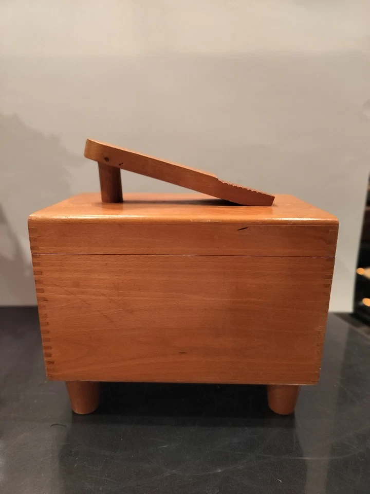 Zapato Valet De Luxe De Madera Esquire DE COLECCIÓN, ¡USADO EN EXCELENTE ESTADO! Foto 3 de 4