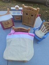 Vintage Fisher Price BRIARBERRY BEAR Bedroom,Dresser,Closet ,kitchen End Chair.