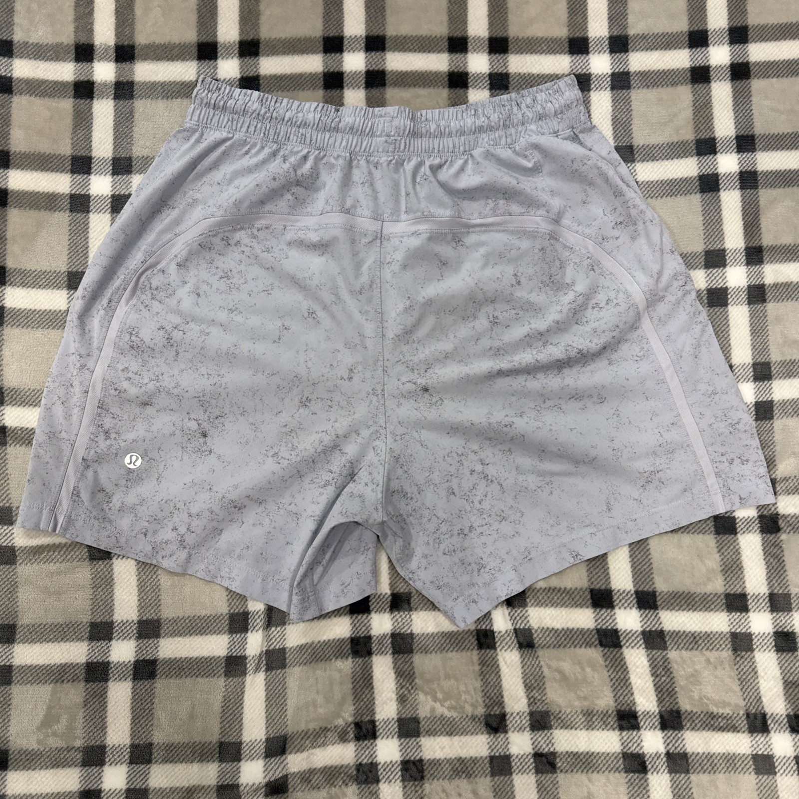 Lululemon Pace Breaker Linerless Mens Shorts 5 Inch Light Blue/Grey Medium