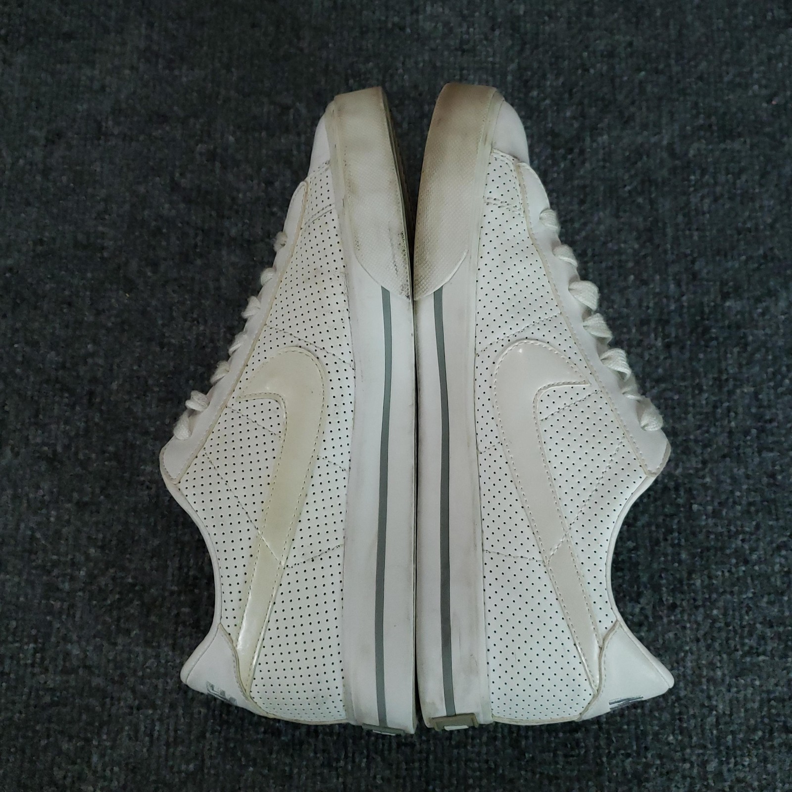 Nike Sweet Classic Shoes Womens Size 10 White Casual Sneakers 354496-111 thumbnail 8