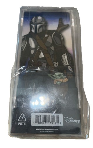 Prendedor coleccionable FiGPiN Star Wars The Mandalorian with The Child #736 nuevo Grogu - Imagen 3 de 5