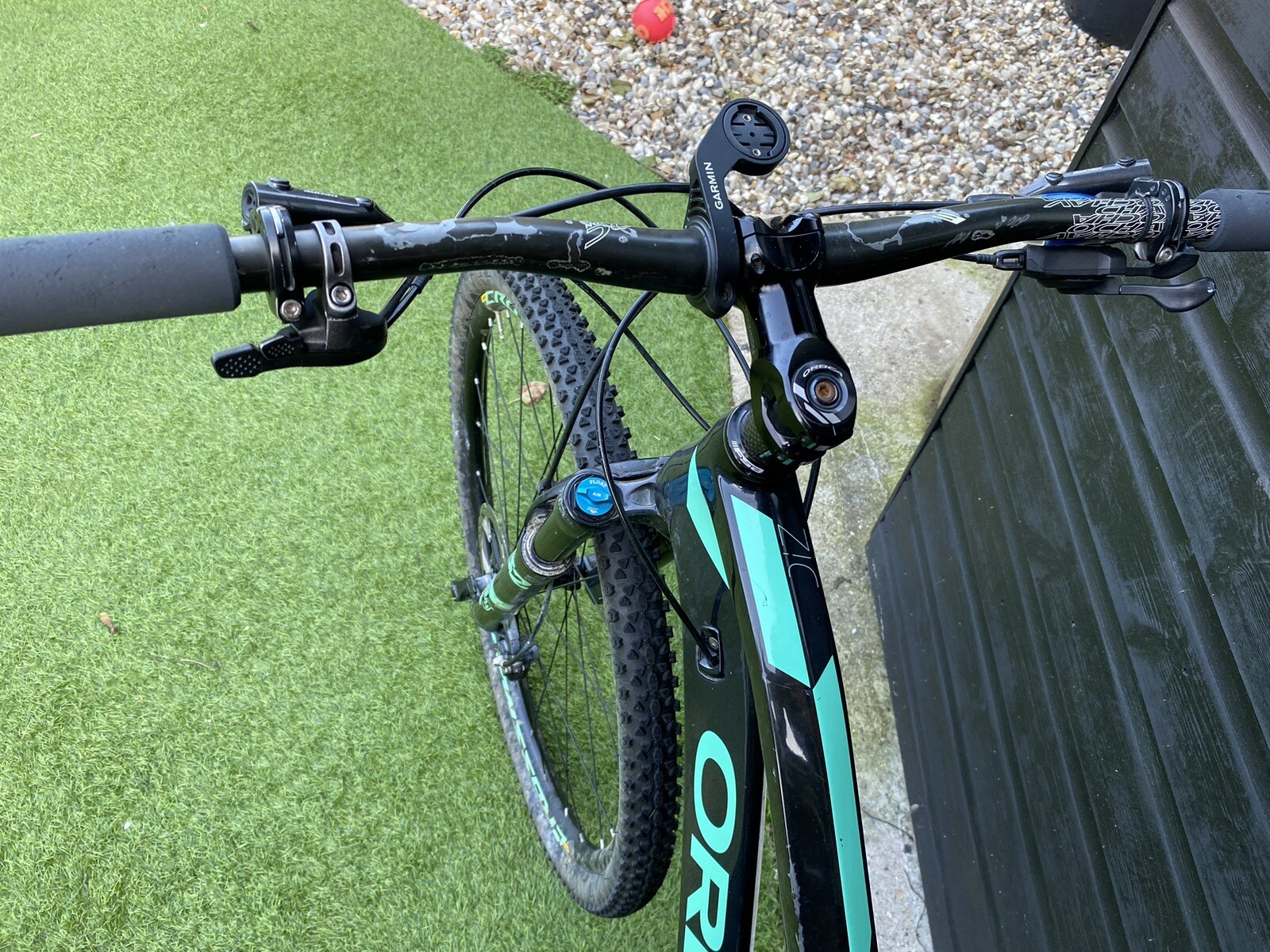 BARGAIN Orbea mens carbon mountain bike Large Frame eBay