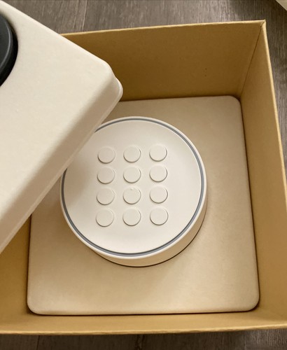 Google Nest Secure Smart Alarm System and Google Nest Cam Indoor Wired Security - Picture 11 of 14