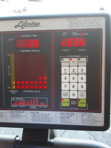 Lifefitness ls5500 Stepper Console Tested Good - Picture 3 of 4