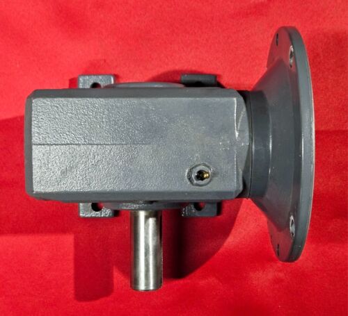 Winsmith 175MWTW Reducer 56C, 1/4HP, 60:1, 28.75 RPM, 1" Output Shaft - NEW - Picture 4 of 7