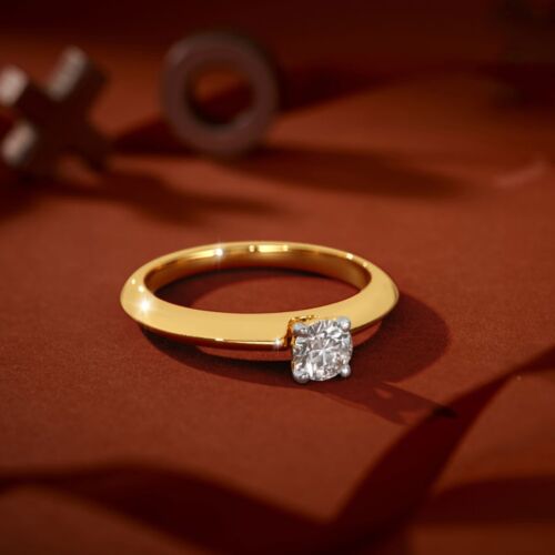 14K Gold Round Shaped Lab Grown Solitaire Engagement ring - Picture 1 of 8