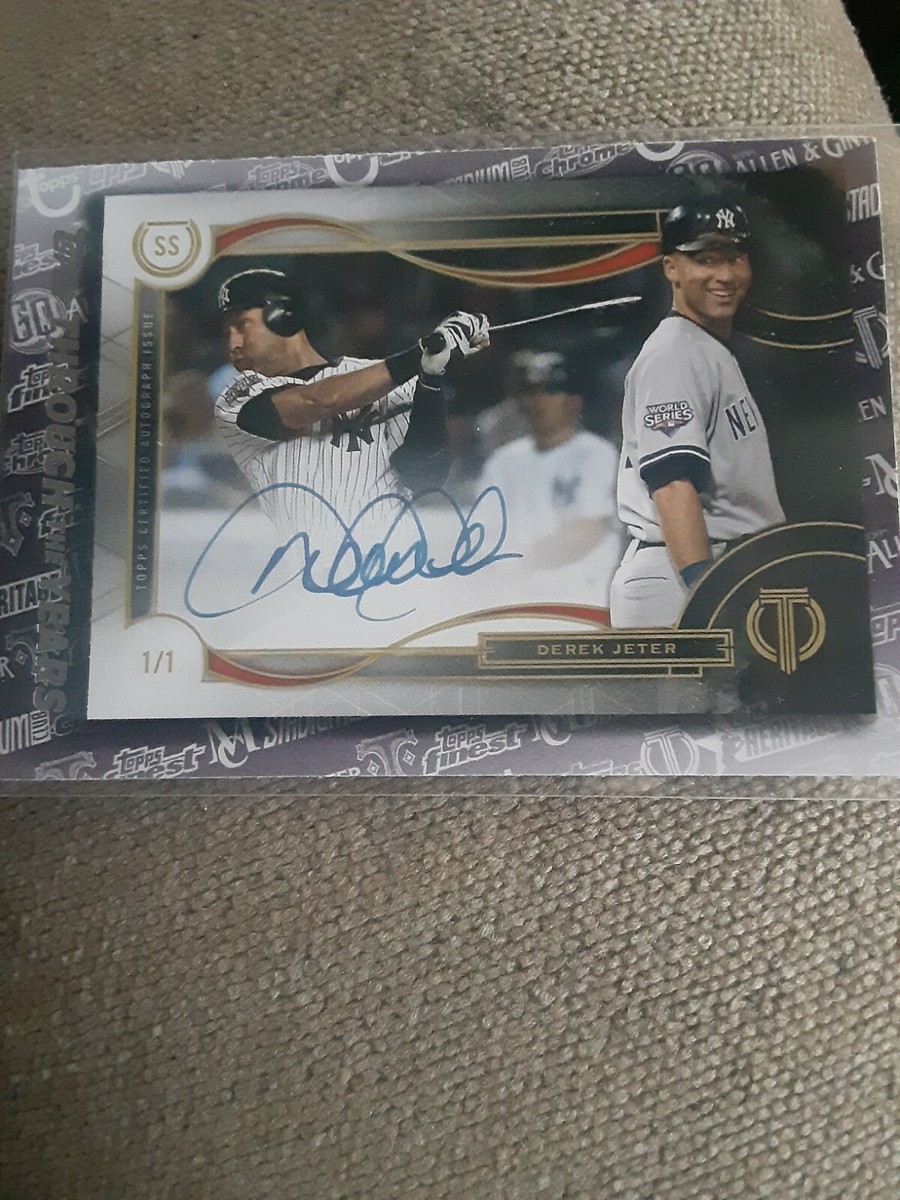 💥Derek Jeter 2021 Topps Threw The Years 1/1 Auto Reprint