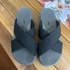 Clarks Soft  Black Fabric Cushioned Slide Sandals Women's Size 7