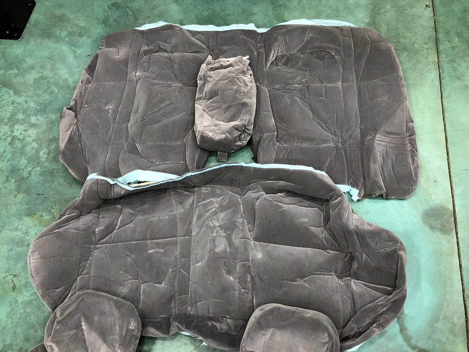 Nissan Máxima 1989-1994 Nuevo de Lote Antiguo Fabricante Original Cubiertas de Asiento Tela Gris *Raro Foto 4 de 4