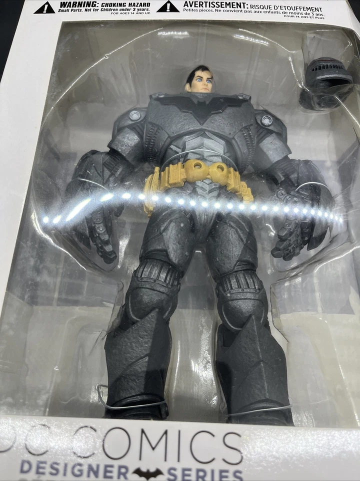 DC Collectibles ~ 9" THRASHER SUIT BATMAN ~ DC Designer Series ~ Greg Capullo - Image 2 of 4