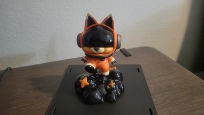 Artkey Sirius - Artisan Keycap based figurine - Carbon Colorway