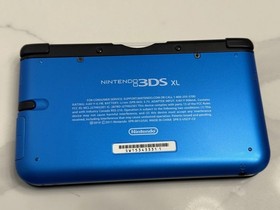Nintendo 3DS XL Blue w/Charger & Animal Crossing Game - USA Seller! - CLEAN