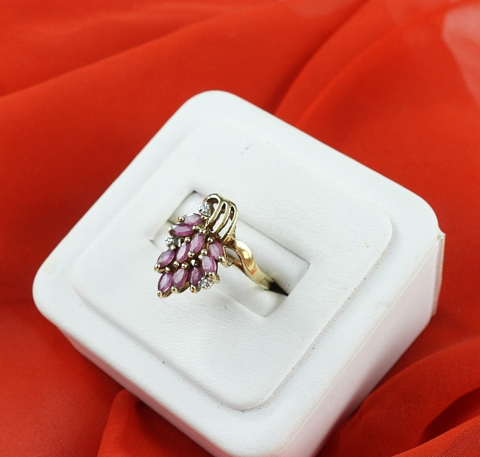 Vintage Solid 10K Gold Ruby Diamonds Emerlad Cut … - image 4