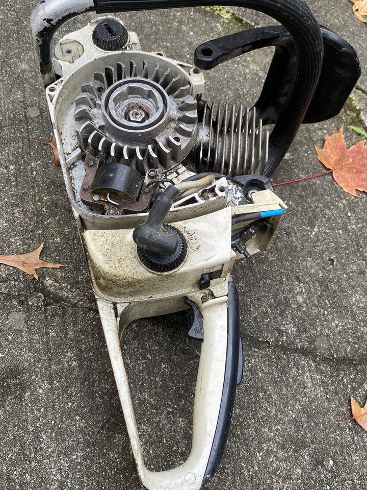 Stihl Chain Saw 028 Model Metal Handle For Parts Has Compression As Is