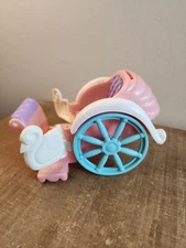 Fisher Price '95 Once Upon A Dream Loving Family Dollhouse Royal Castle Carriage