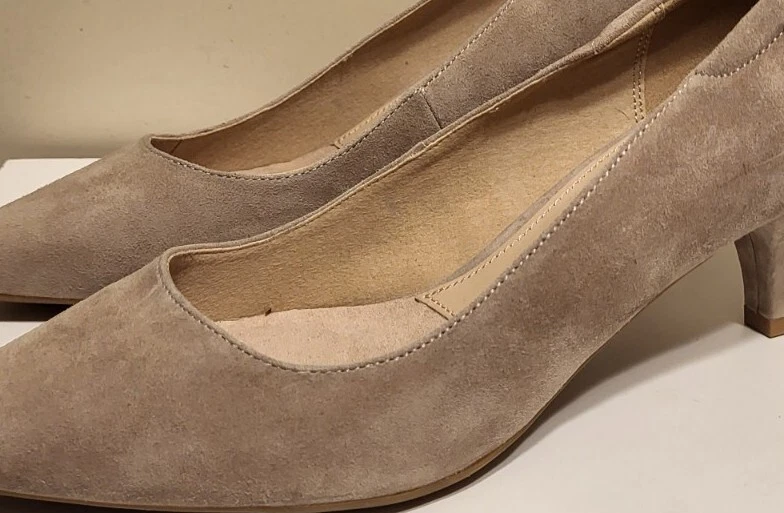 Brand New Pelle Moda "Cade" Tan Luxe Suede Pumps Sz.9 MSRP $175 - Image 4 of 4