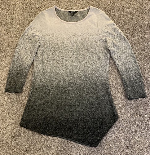 4 Sleeves Round Neck Sweater Size 