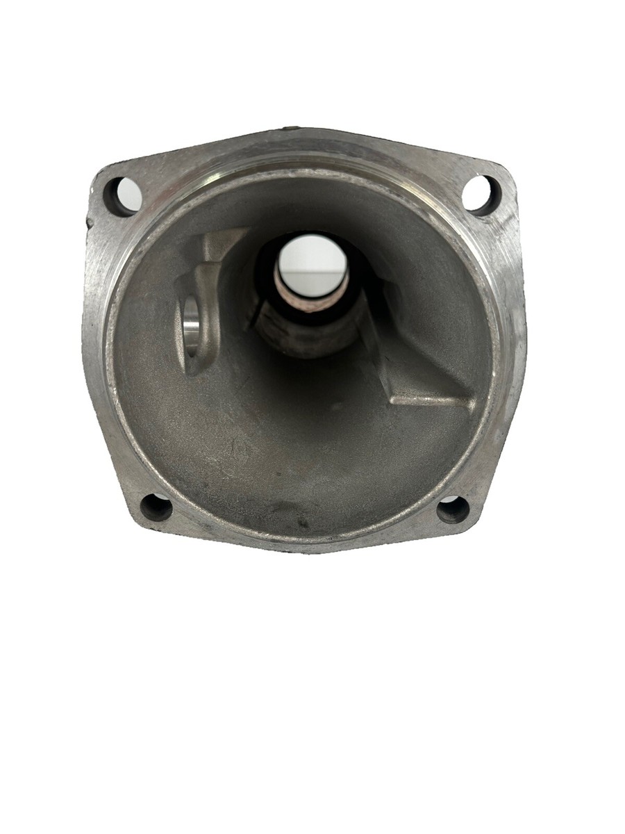 700R4 4L60E 2wd Extension Tail Housing 24202526 Sensor Hole New