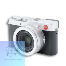 Leica D-LUX7 Compact Digital Camera
