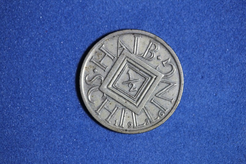 1926 AUSTRIA 1/2 SCHILLIN #K56831