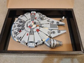 Millenium Falcon Lego 4504