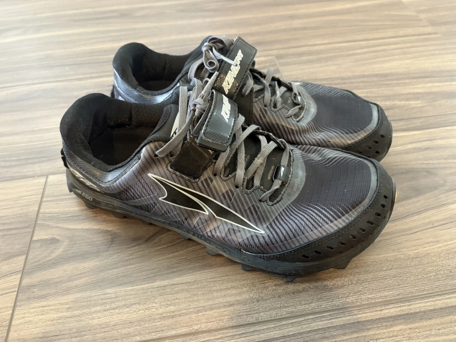 Altra King MT Trail Running Shoes Men's Size 10.5 Gaiter trap